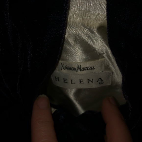 🎃COPY - Vintage Neiman Marcus “Helena” Hooded Cape- 502. $100 or $80 w/offer - Picture 3 of 5